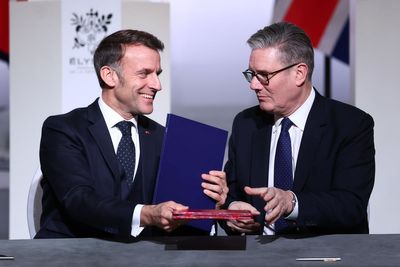 Starmer and Macron to co-host Strait of Hormuz talks in Paris on Friday