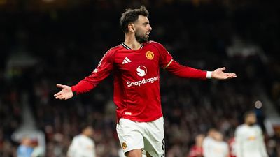 Supercomputer Predicts Premier League’s Top Five After Shock Man Utd Defeat