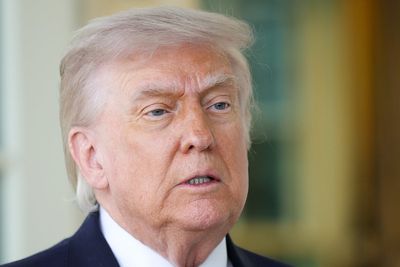 Is Trump OK? Experts warn ‘narcissism’ and ‘insecurity’ are overcoming president after vulgar Iran threats and Pope attack