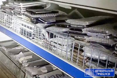 More than 1,000 phones seized in raid on London shop in theft crackdown