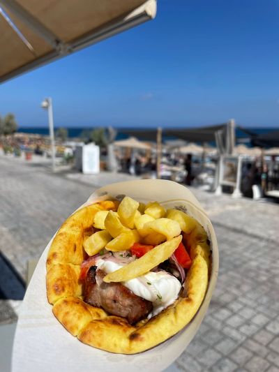 A pilgrimage to the 'fourth best souvlaki' in the world, in Santorini