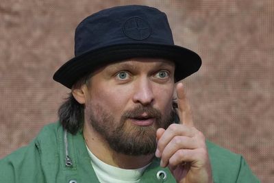 Oleksandr Usyk lifts lid on Anthony Joshua friendship and predicts Tyson Fury fight