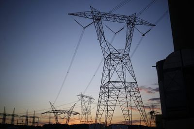 U.S. utilities plan $1.4 trillion spending spree, up 30%, for next 5 years amid AI construction boom