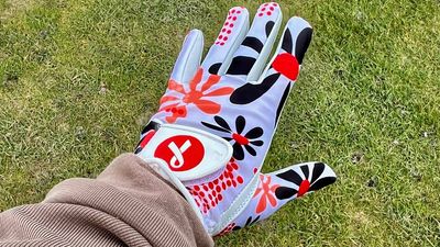 £3 vs £20: Does A Premium Golf Glove Help To Lower Your Scores?