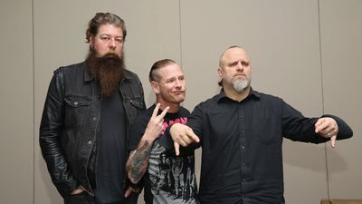 "The vibe is definitely Slipknot except no screams." Slipknot fan compares Look Outside Your Window album to Pink Floyd after getting early listen, claims Lacuna Coil's Cristina Scabbia appears