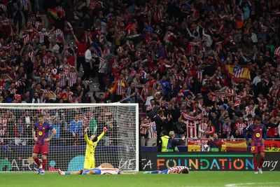 Atletico Madrid overcome Barca pressure to reach first Champions League semi in 9 years