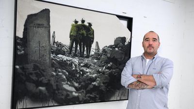 Stencil artist grieves ANZAC graves destroyed in Gaza