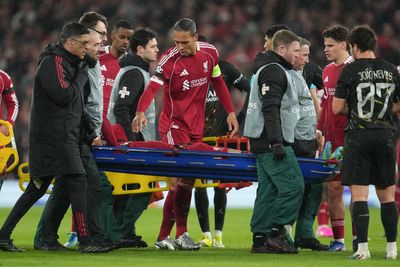 Hugo Ekitike injury latest after Liverpool star stretchered off in PSG defeat