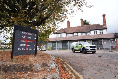 Police deny rumours car incident is linked to Epping asylum hotel