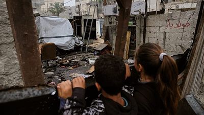 Deadly Israeli strikes hit Gaza’s Al‑Shati camp and Al‑Shifa Hospital