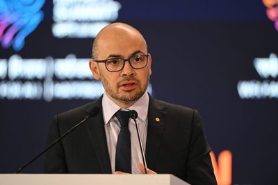 Silicon Valley has no monopoly on AI brainpower. That’s why Demis Hassabis is very happy to stay in London