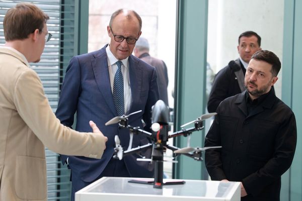 UK to send £752m and 120,000 drones to Ukraine to bolster defences against Russia