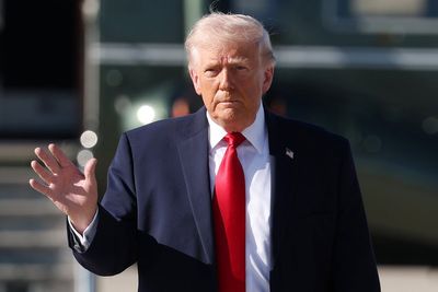 Democrats have a new strategy to gain traction against Trump before midterm elections