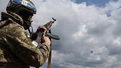 Ukraine and Italy pledge to work together to boost defence and drone production