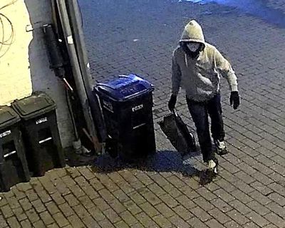 Suspect accused of planting pipe bombs on eve of January 6 faces new charges