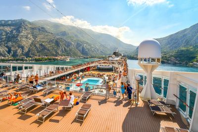 Cruising provides a £147bn global economic boost, report says