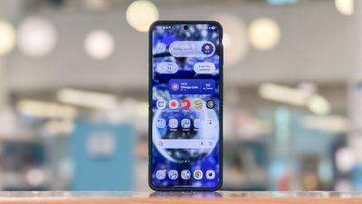 The Samsung Galaxy Z Flip 7 FE is a well-designed foldable that still feels too expensive for what it is