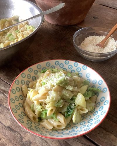 Rachel Roddy’s ‘high-ranking’ penne with potatoes, cabbage, butter and cheese – recipe