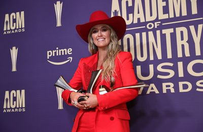 Lainey Wilson freezes eggs amid 'dreams' of starting a family with ex-NFL player fiancé