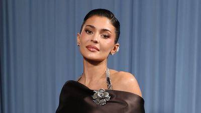 Kylie Jenner’s Living Room Shows Us How to Make ‘Dated’ Colors Look Utterly Timeless