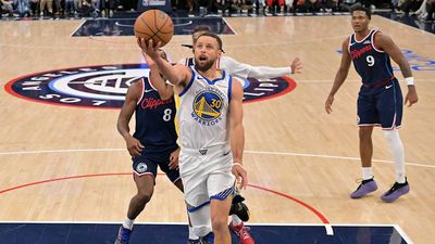 SI:AM | The Steph Curry Show Is Still One of the Best in Town