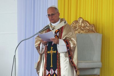 Pope Leo defended by Archbishop of Canterbury after Trump criticism