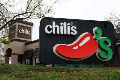 Chili’s enters the chicken sandwich wars with new menu offerings