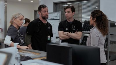 After Noah Wyle Said The Pitt’s Cast Will Keep Changing, Star Had A (Concerning) One-Word Response