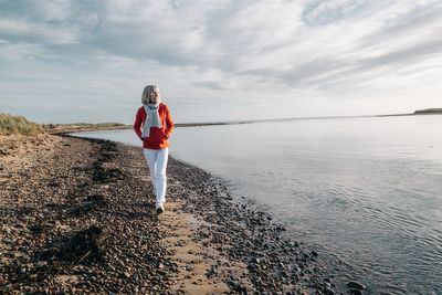 A walk in the outdoors in nature fights loneliness