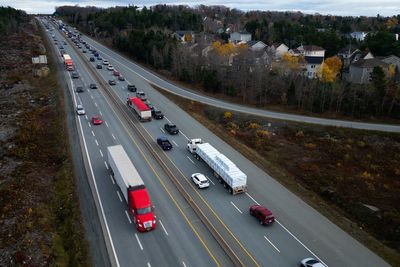 New York loses nearly $74 million for not revoking 33,000 illegal licenses for truckers