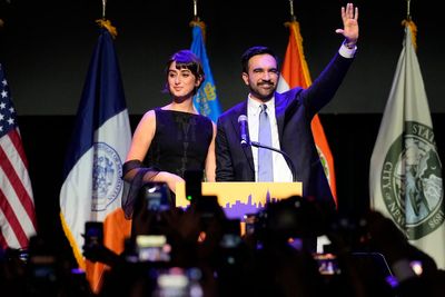 Mayor’s wife apologizes for online posts that were ‘harmful to others’