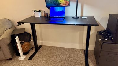 Secretlab Magnus Evo standing desk review: Streamlined and refined but unmistakably Secretlab in spirit
