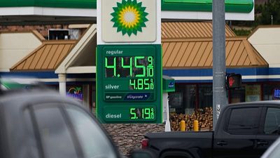 Trump’s ‘fossil fuelled war’ is the perfect opportunity to end reliance on oil and gas, experts say