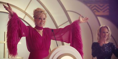 TV tonight: the final series of Hacks and death-defying Deborah