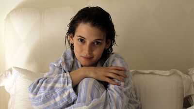 How Winona Ryder’s ’90s Bedroom Channeled Chic Minimalism Before Quiet Luxury Took Over