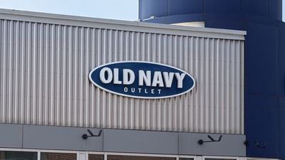 5 Old Navy Spring Finds Shoppers Are Grabbing Before Prices Jump