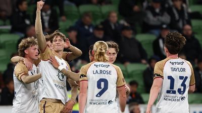 Jets one step closer to premiership after Victory draw