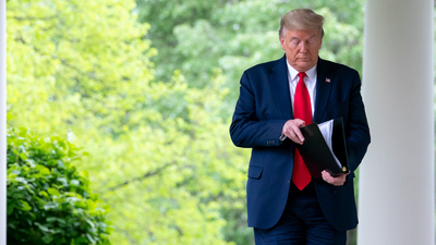 Trump pushes to extend a controversial spy program, says he’s ‘willing to risk rights as a citizen’