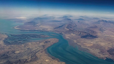 Iran declares Strait of Hormuz open for commercial vessels during Lebanon ceasefire