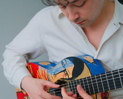 Sean Shibe: Vesper album review – ever-imaginative guitar virtuoso brings mind-expanding flights of fancy