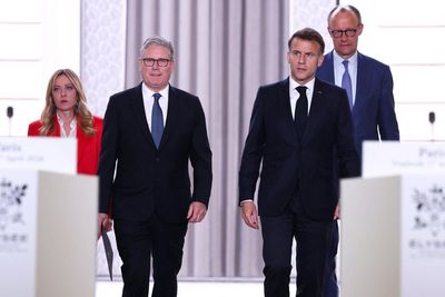 UK and France to lead mission to clear mines in Strait of Hormuz