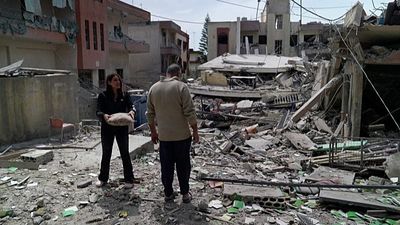 Israel-Hezbollah ceasefire: civilians return to ruined towns in southern Lebanon