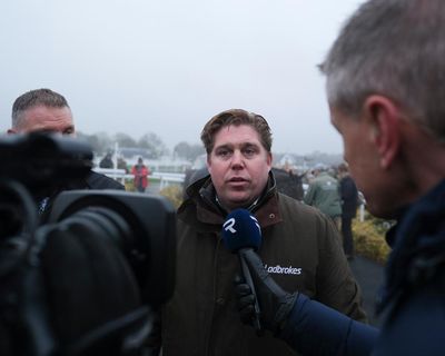 Dan Skelton targets bogey track as rivals jockey for Scottish Grand National glory