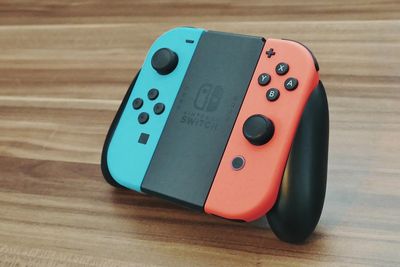 Portable Gaming Returns To The Spotlight With The Rise Of Handheld Gaming Consoles