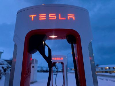Tesla Stock Rockets 4.7% to $407 as AI Chip Hopes and Autonomy Bets Ignite Investor Optimism