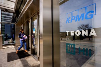 Judge blocks $6.2bn merger of local TV giants Nexstar and Tegna amid fears of monopoly