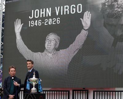 The Crucible holds tribute to former player and commentator John Virgo