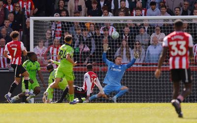 Leno’s superb late save ensures 0-0 draw as Fulham hit Brentford’s European hopes
