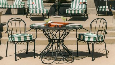 Even the Smallest Backyards Can Pull off This Romantic Outdoor Trend – 16 Bistro Sets That Make Petite Patios Feel Beautiful