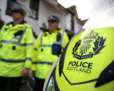 Two killed after car apparently drives on wrong side of M90 in Perth and Kinross